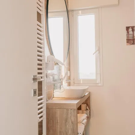 Appartement M14 Skyview Center *