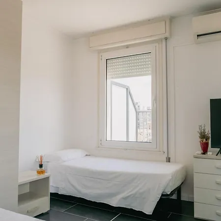 Appartement M14 Skyview Center *
